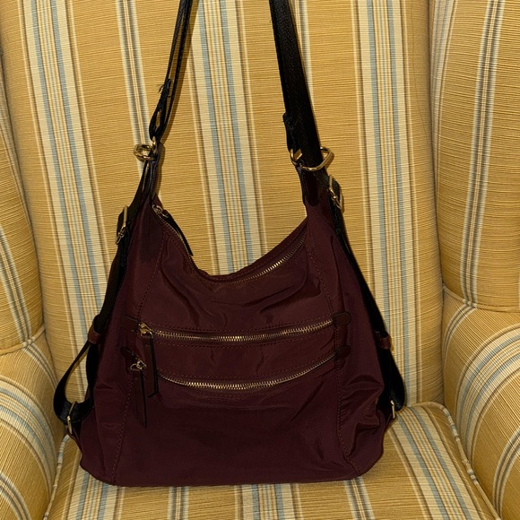 Stylish SIMONS nylon shoulder bag in deep plum. Converts to backpack. Very clean - Picture 1 of 7